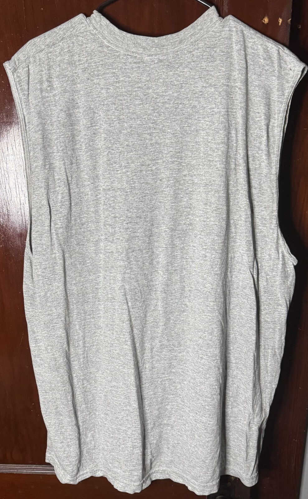North Carolina Tarheels Sleeveless T-Shirt Men's size XL ? Gray