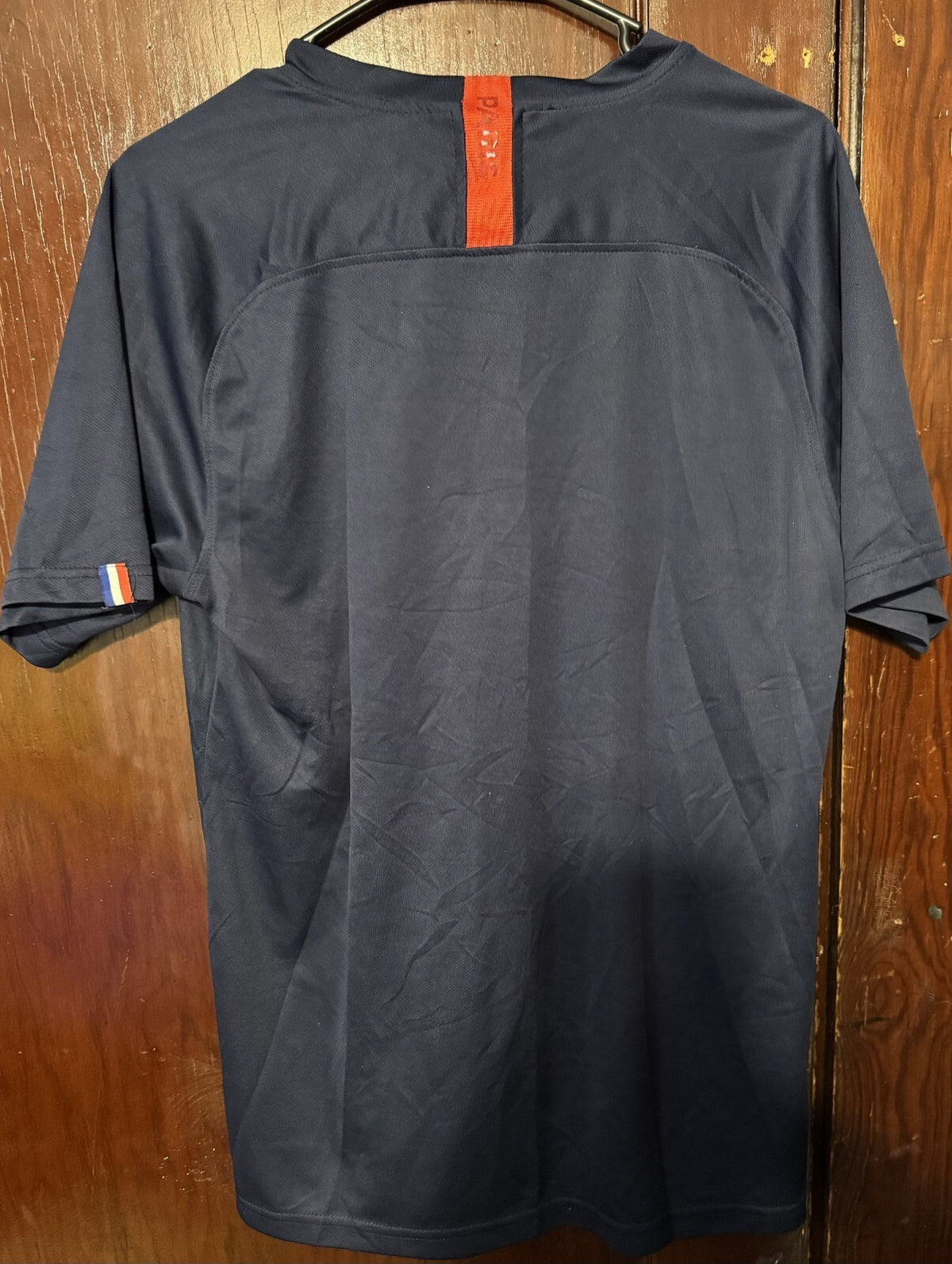 Paris St. Germain Men's Soccer jersey, Size L Blue/Red