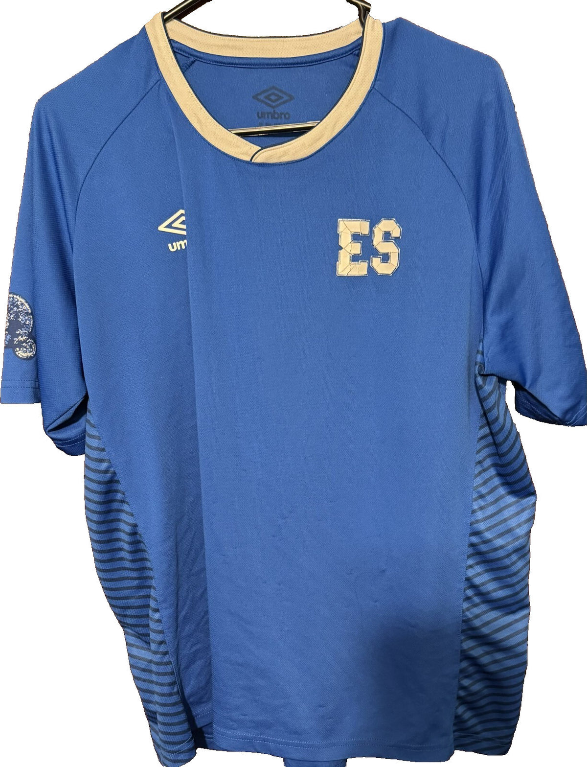 El Salvador Umbro Men's Soccer jersey Size XL Blue