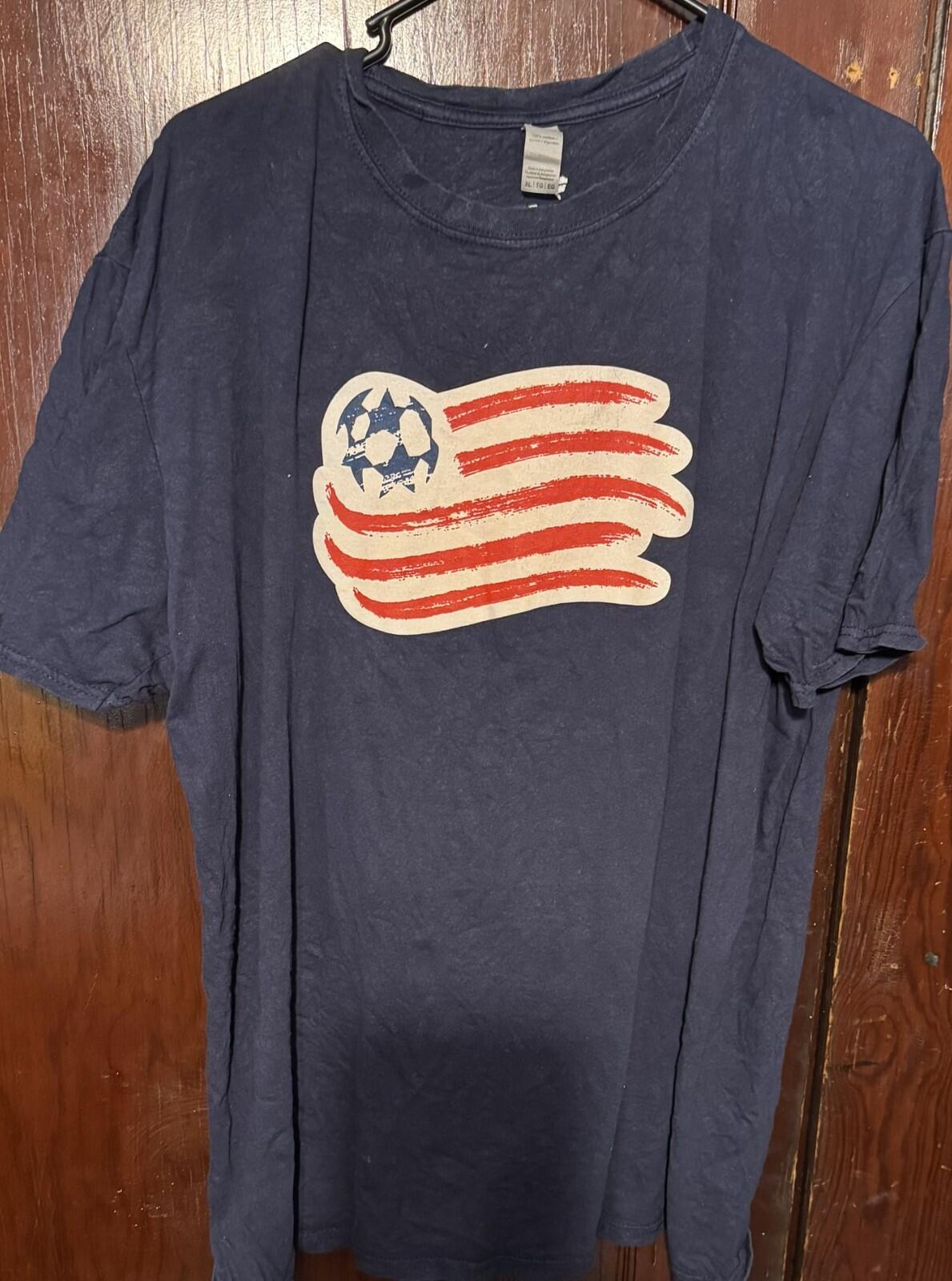New England Revolution Fanatics Gustavo Bou #7 T-Shirt Men Size XL Blue