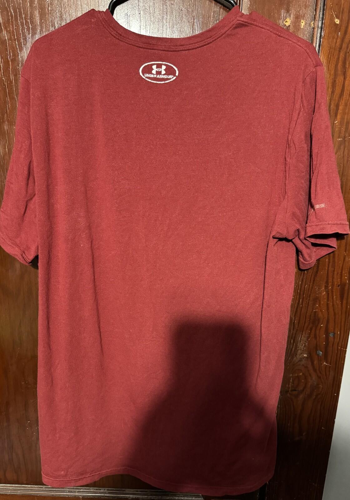 UMass Minutemen Under Armour Logo NCAA T-shirt Men's L Red