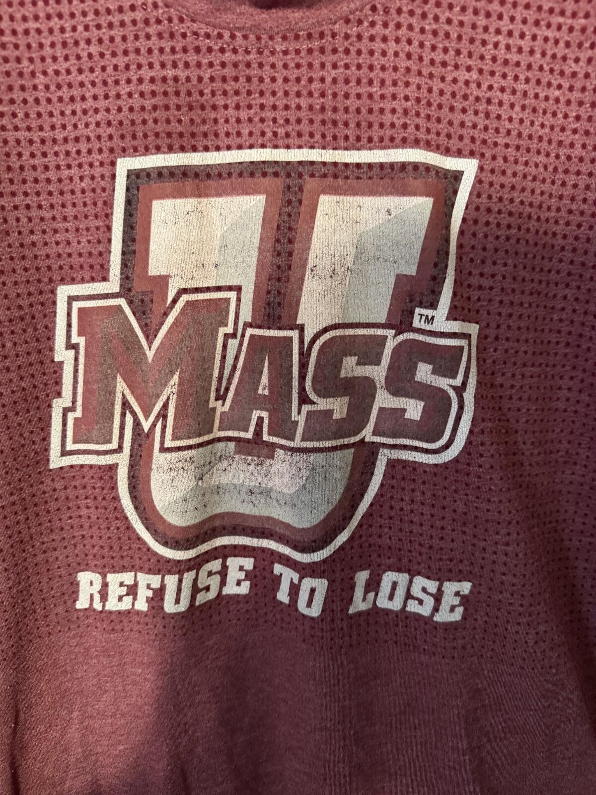 UMass Minutemen S/S Adidas T-shirt Men XL Red Refuse to Lose